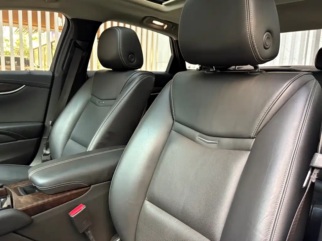 Cadillac XTS 2019 — фото 10