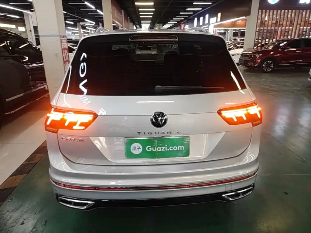 Volkswagen Tiguan L 2023 — фото 6