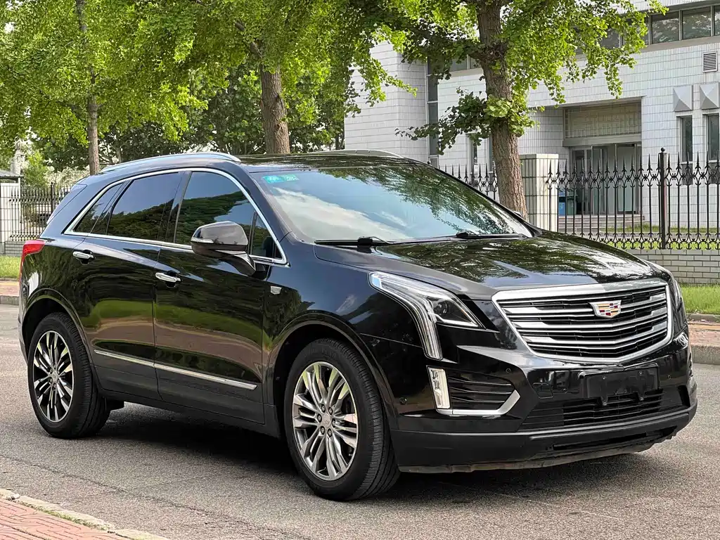 Cadillac XT5 2017 — фото 4