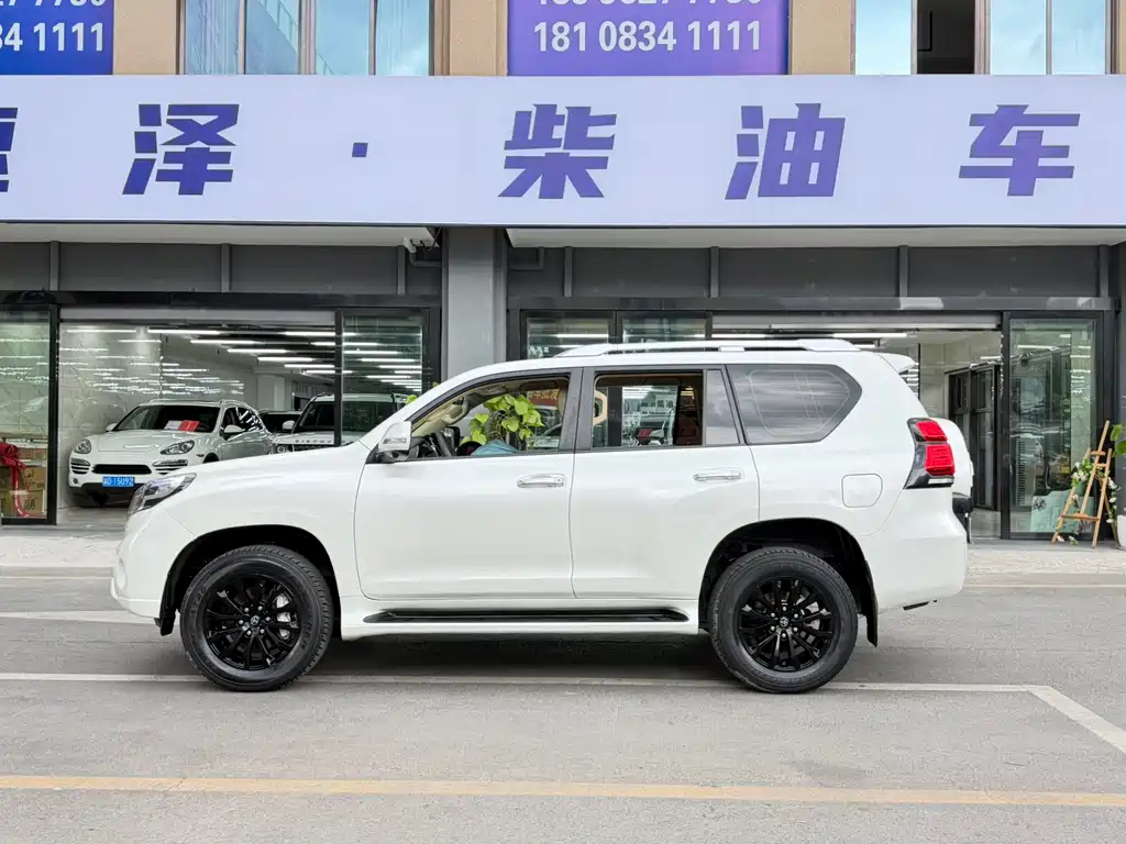 Toyota Prado 2018 — фото 11