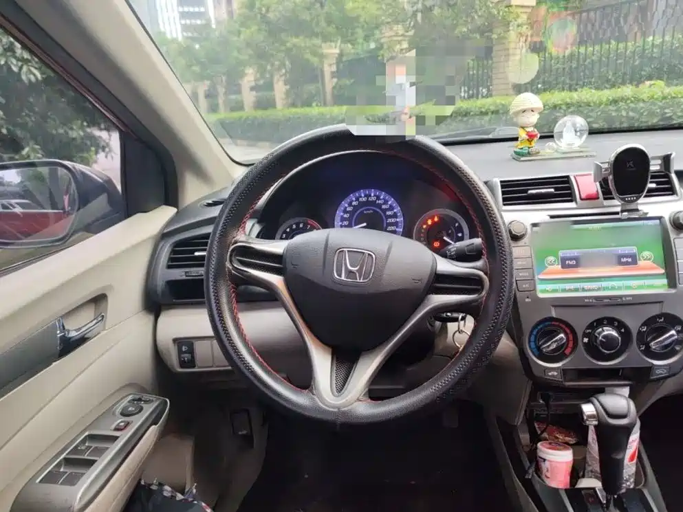 Honda City Classic 2015 — фото 14