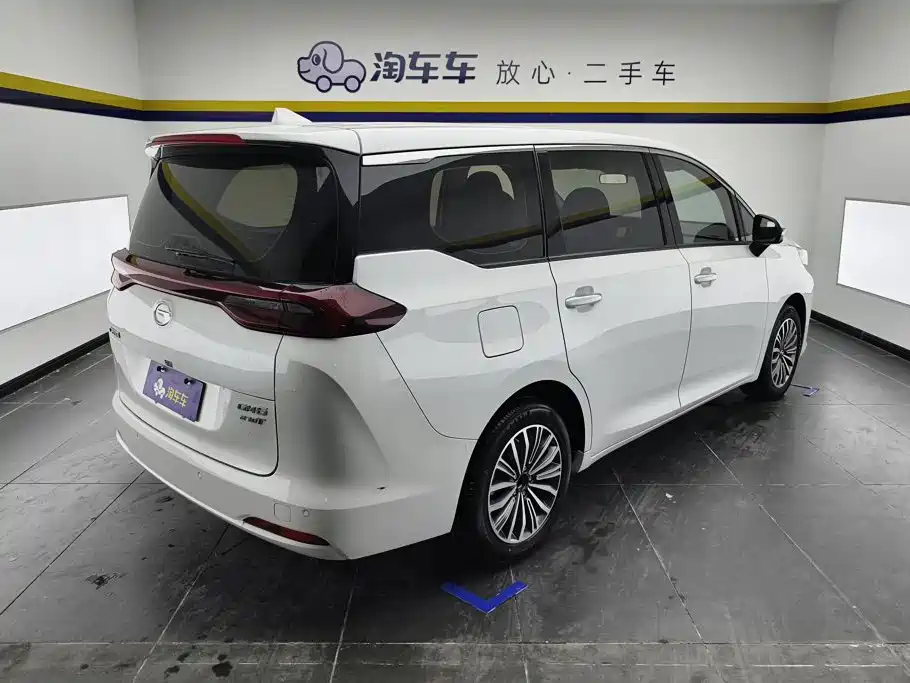 GAC Trumpchi M6 2020 — фото 3