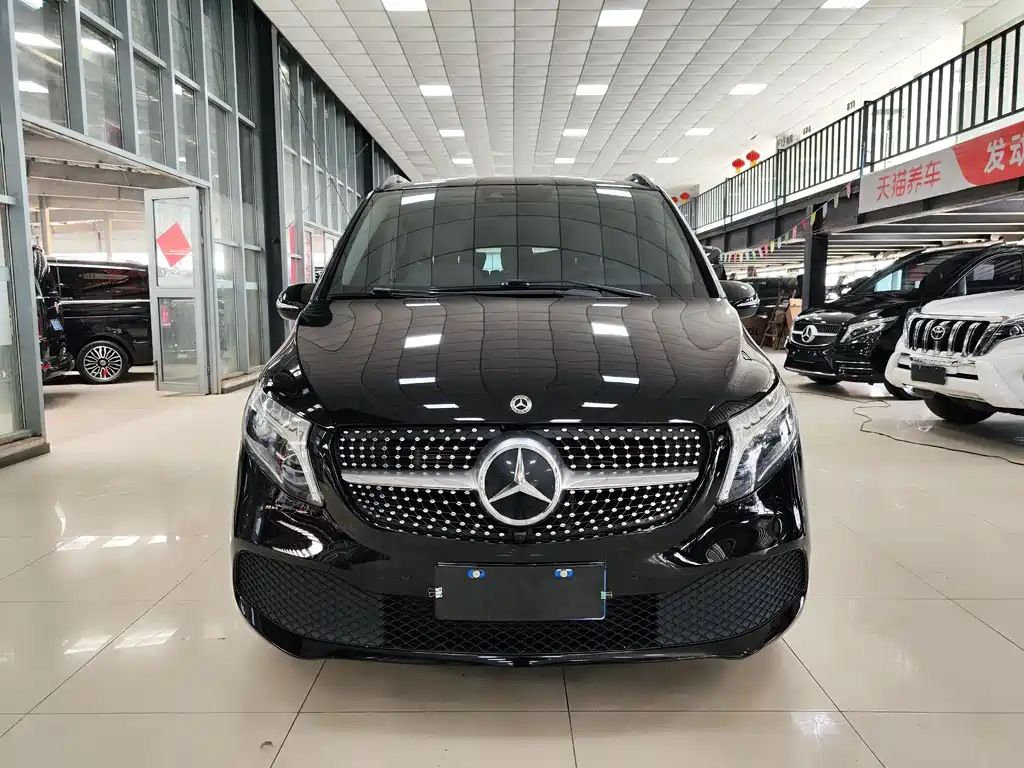 Mercedes-Benz V-Class 2021 — фото 2