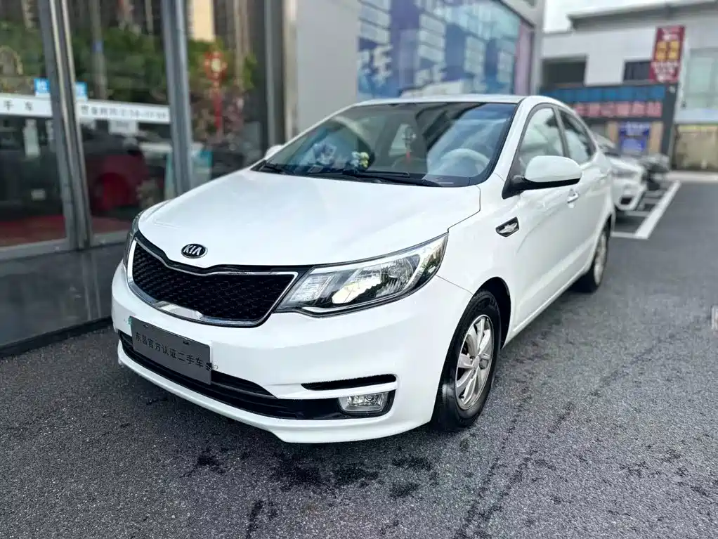 Kia K2 2016 — фото 1