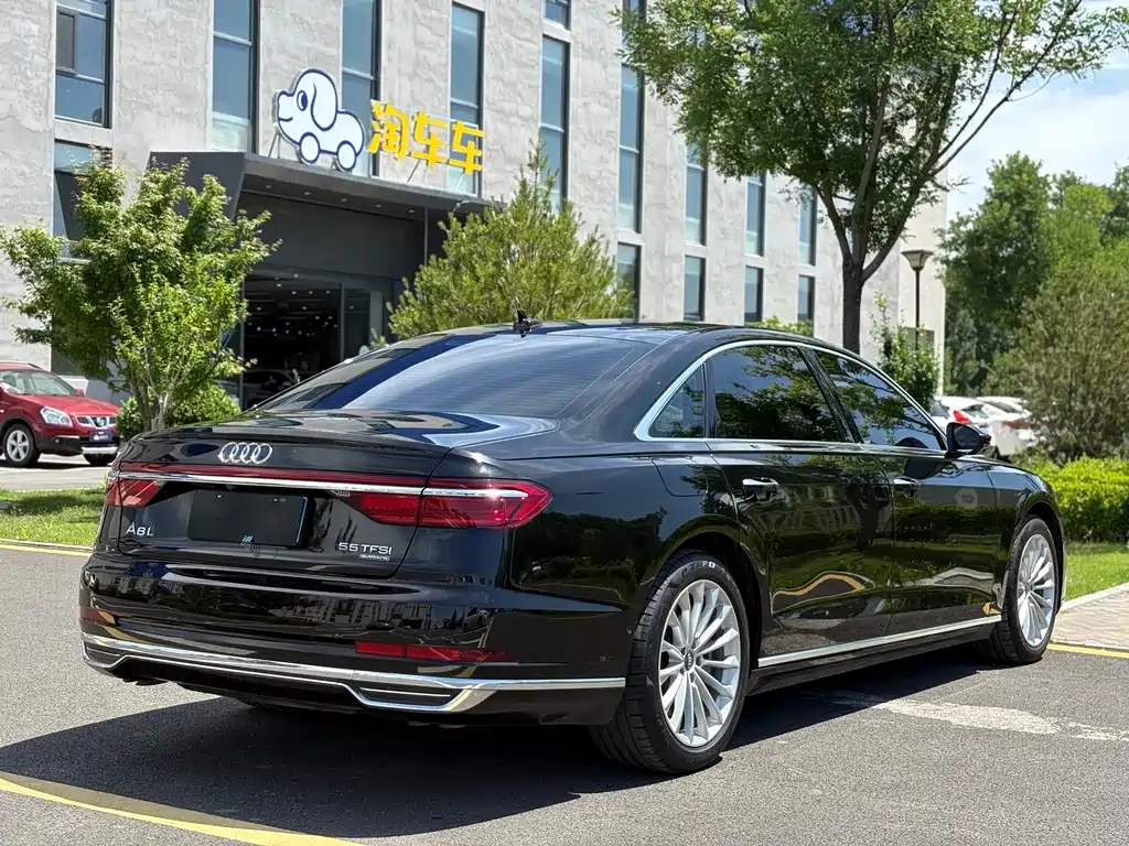 Audi A8 2019