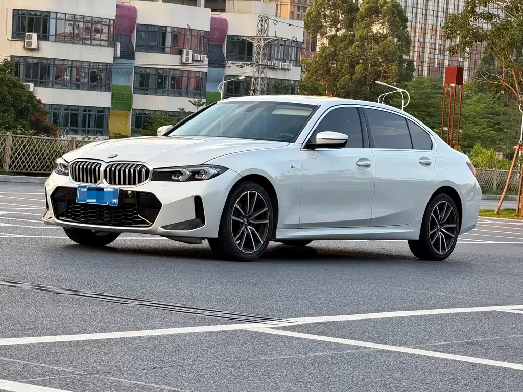 BMW 3 Series 2023