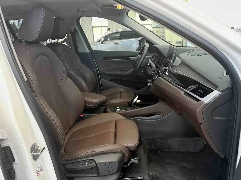 BMW X1 2022 — фото 18