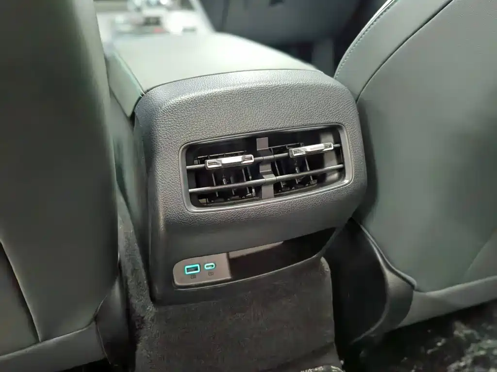 BYD Qin PLUS 2025 — фото 10