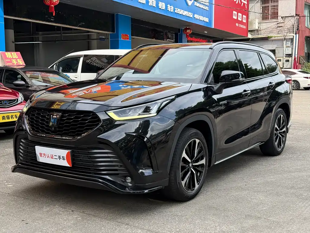 Toyota Crown Kluger 2021