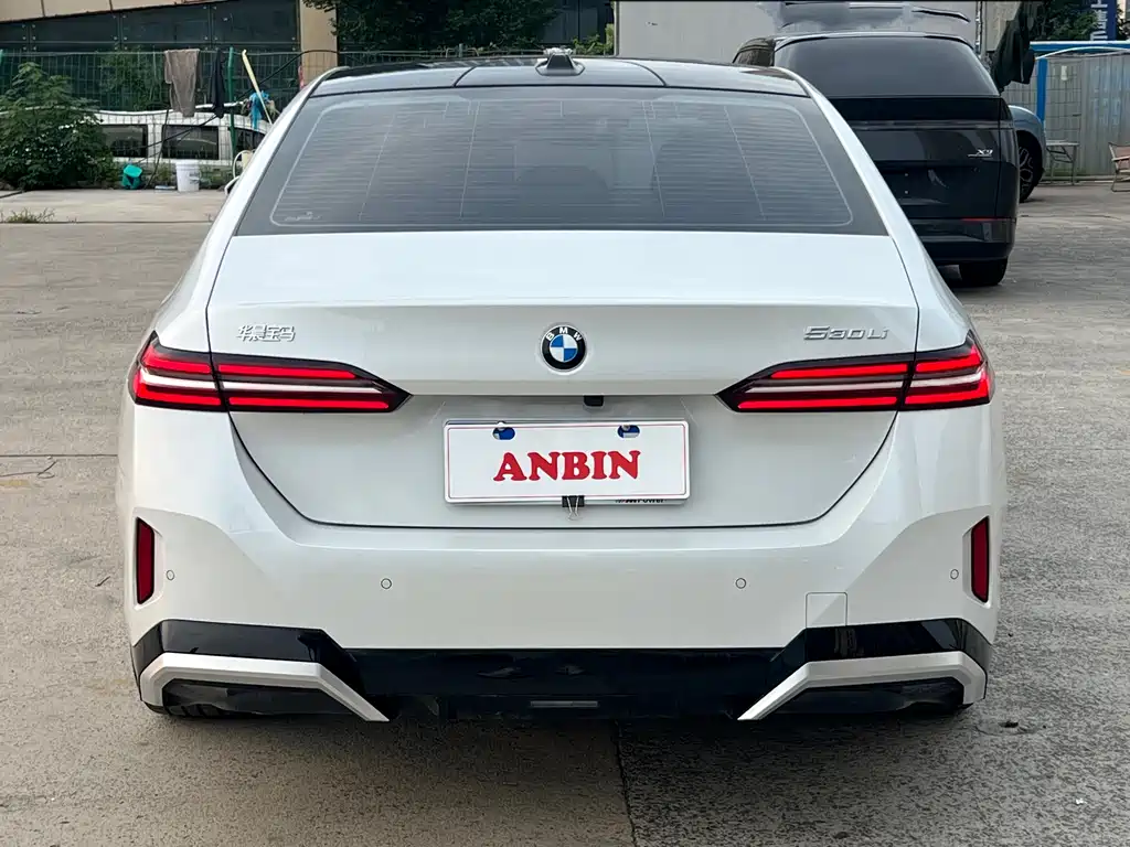 BMW 5 Series 2024