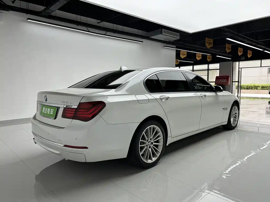 BMW 7 Series 2014 — фото 4