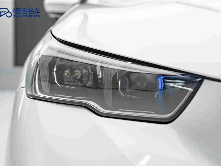 BMW 5 Series 2024 — фото 10