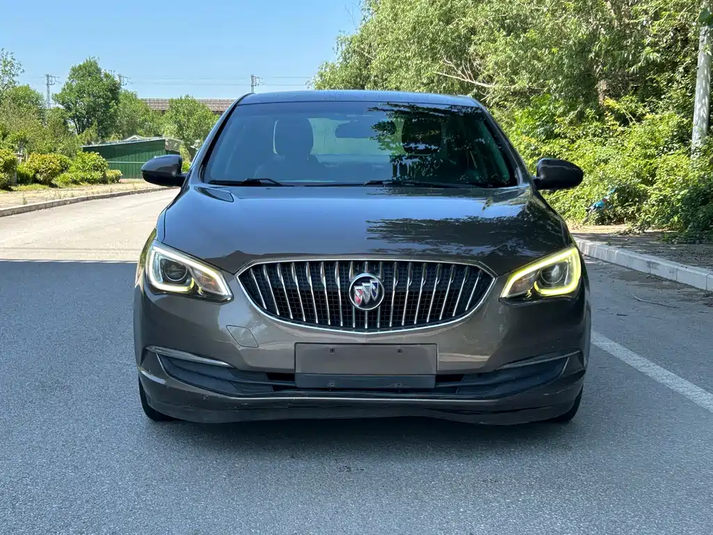 Buick Excelle 2016 — фото 10