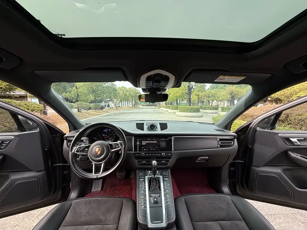 Porsche Macan 2019 — фото 6