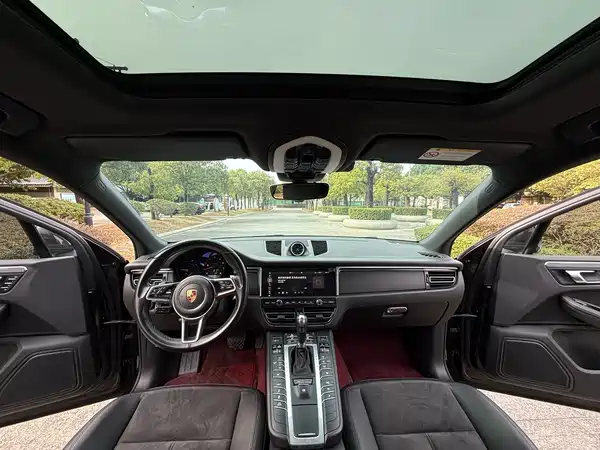 Porsche Macan 2020
