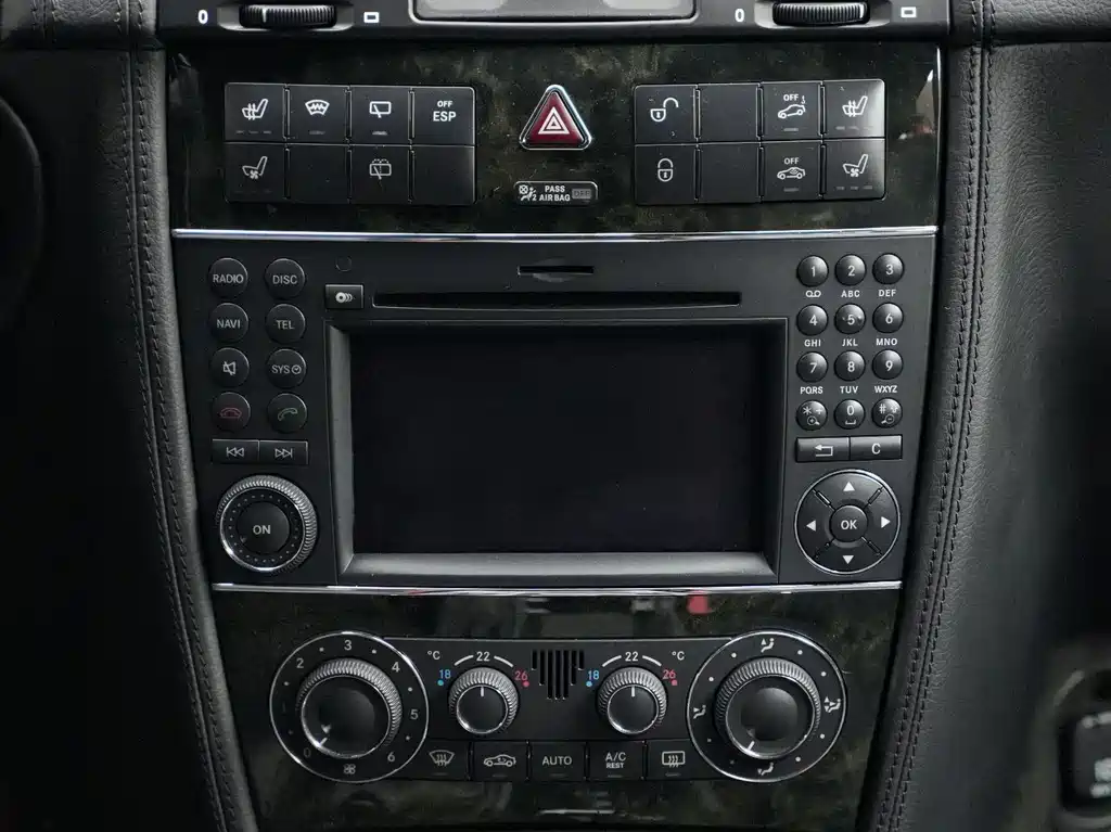 Mercedes-Benz G-Class AMG 2010 — фото 17