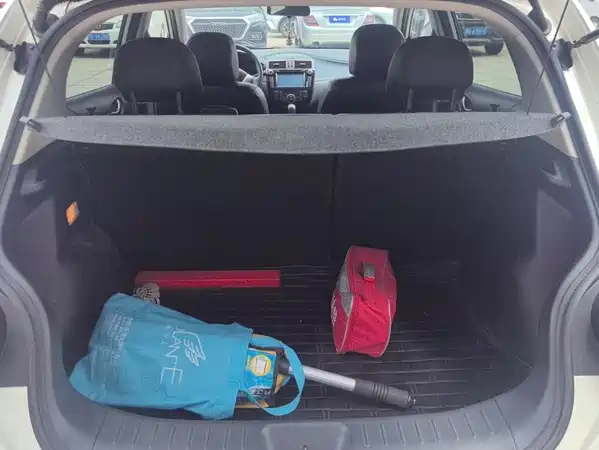 Nissan Tiida 2013