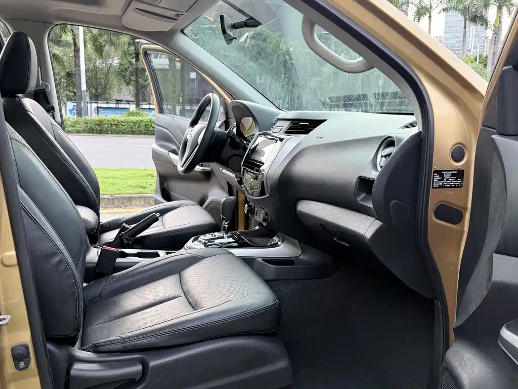 Nissan Terra 2018