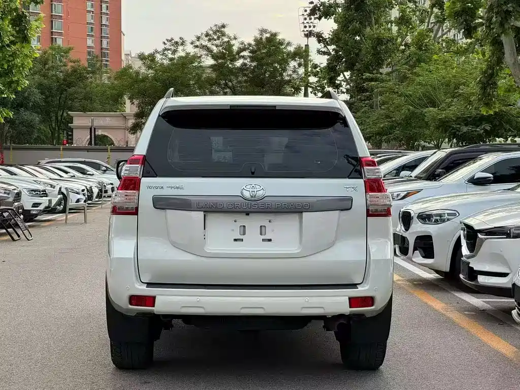 Toyota Prado 2017 — фото 4