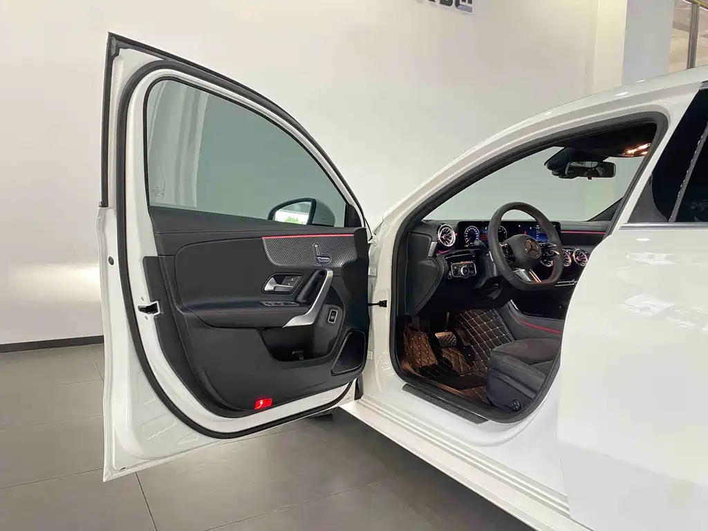 Mercedes-Benz A-Class 2023