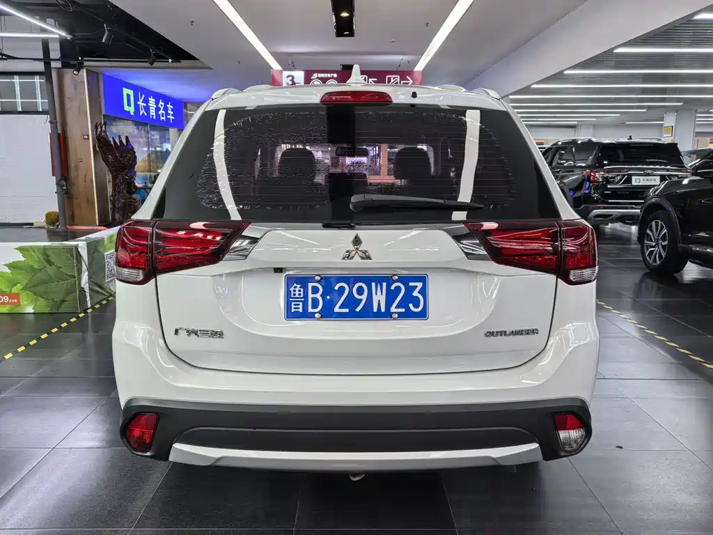 Mitsubishi Outlander 2017