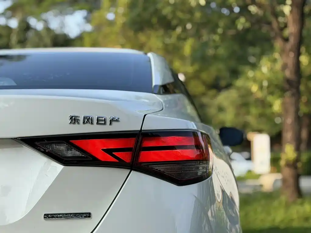 Nissan Sylphy 2020 — фото 21