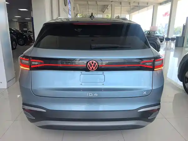 Volkswagen ID.4 X 2024