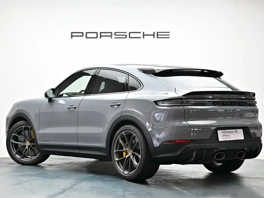 Porsche Cayenne 2025