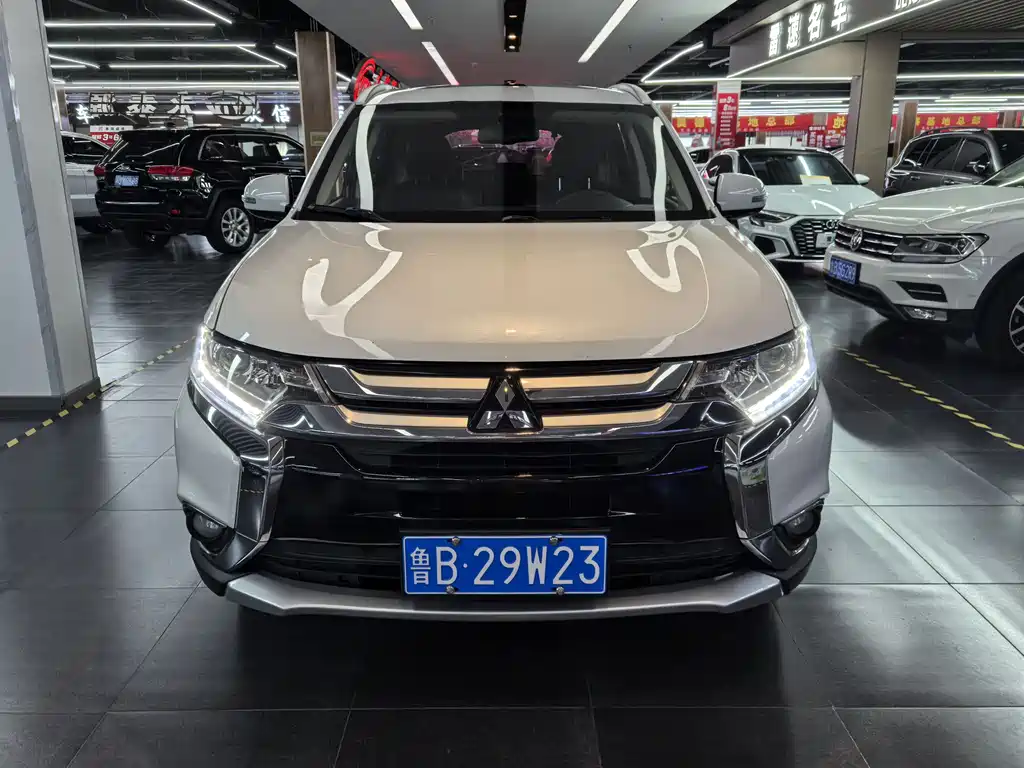 Mitsubishi Outlander 2017