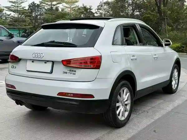Audi Q3 2015