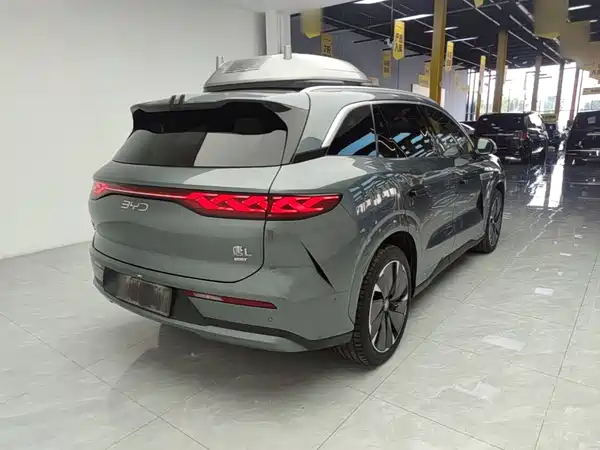 BYD Tang L 2025