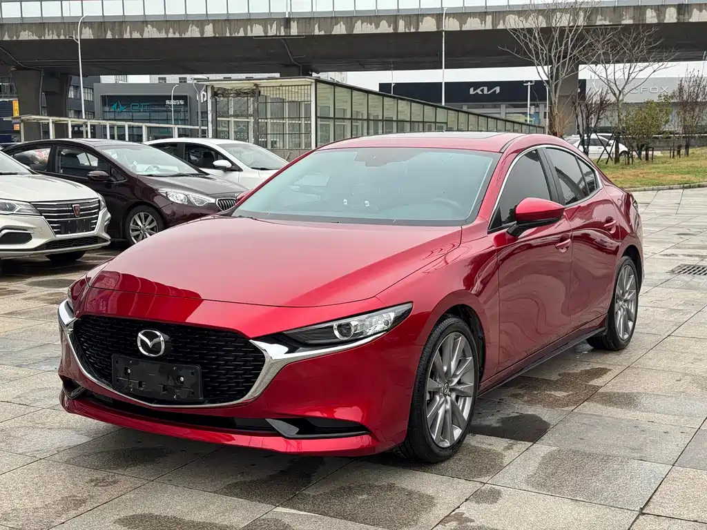 Mazda 3 Axela 2024