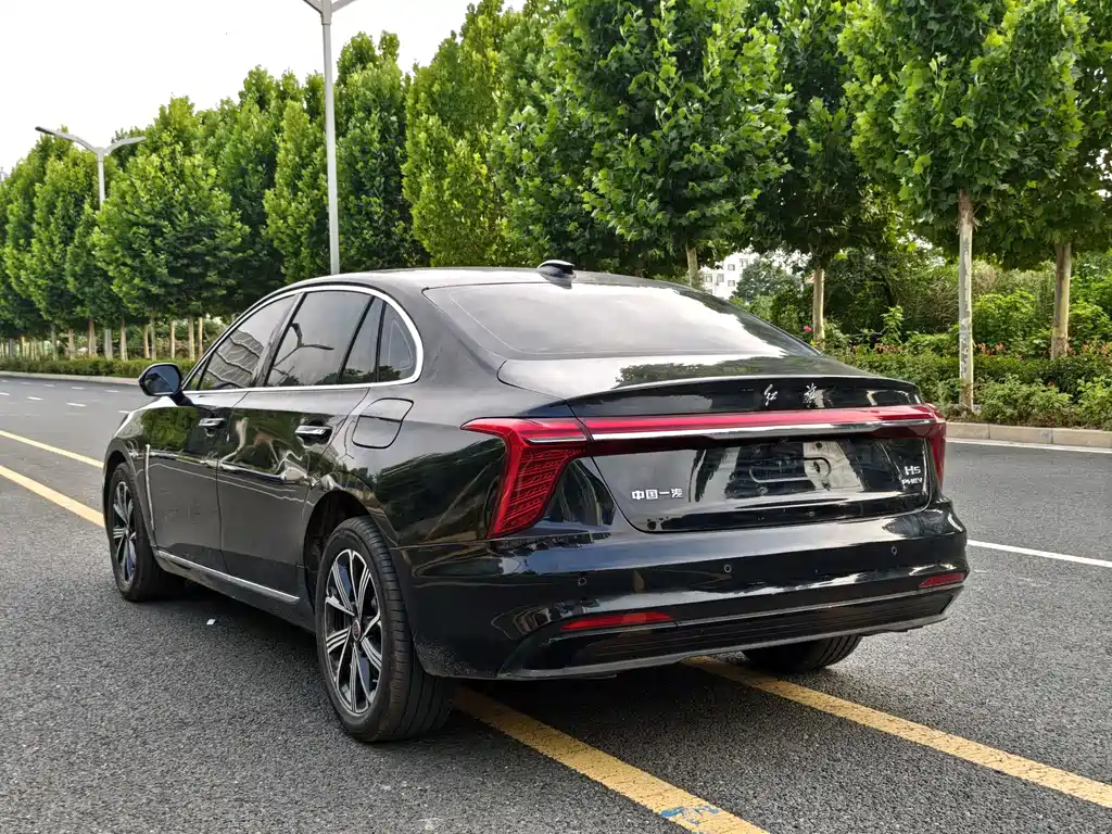 Hongqi H5 PHEV 2025 — фото 4