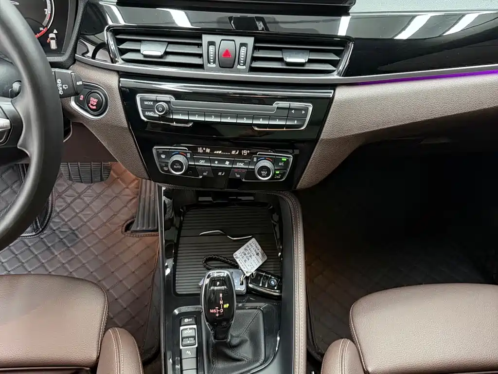 BMW X1 2022 — фото 14