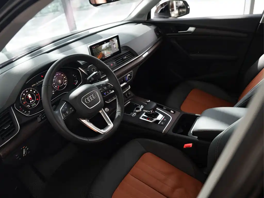 Audi Q5L 2020 — фото 4