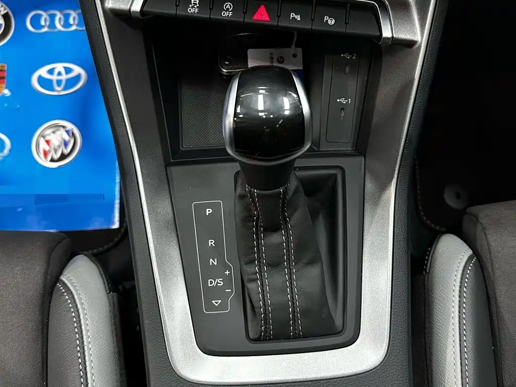 Audi Q3 2022 — фото 17