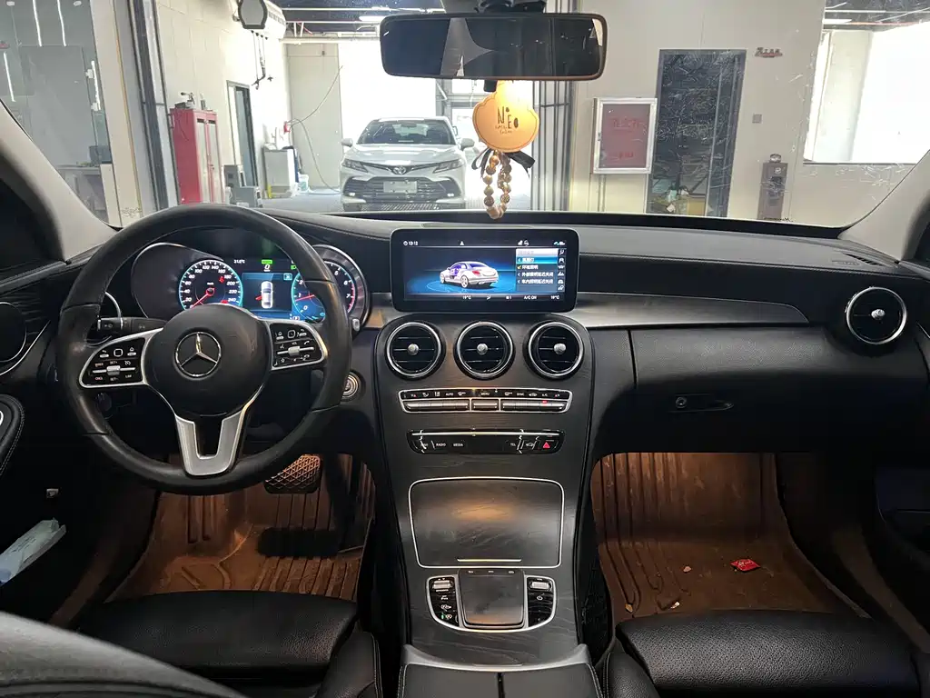 Mercedes-Benz C-Class 2019 — фото 5
