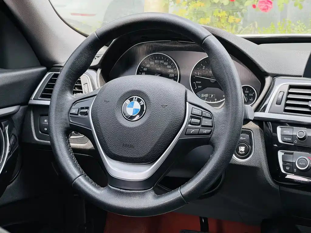 BMW 3 Series GT 2019 — фото 12