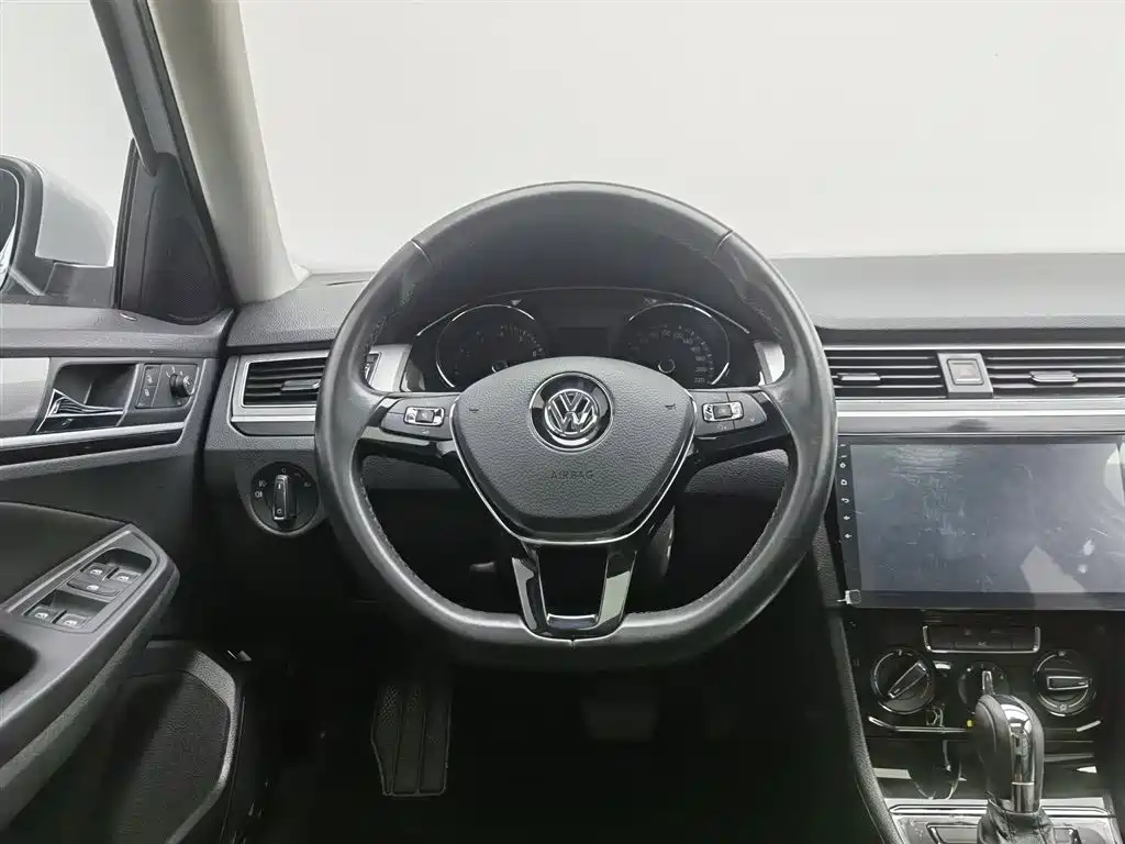 Volkswagen Bora 2018 — фото 11