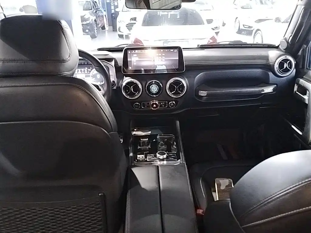 BAIC BJ40 2022 — фото 10