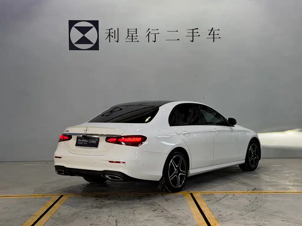 Mercedes-Benz E-Class 2022 — фото 16