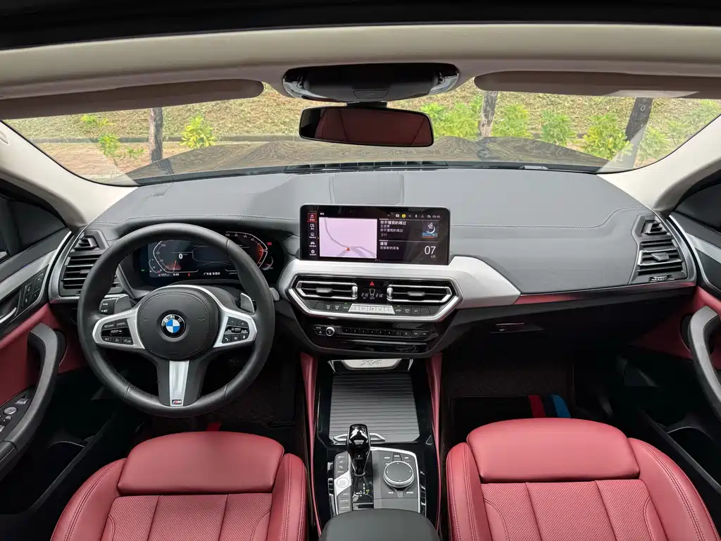 BMW X4 2022 — фото 16