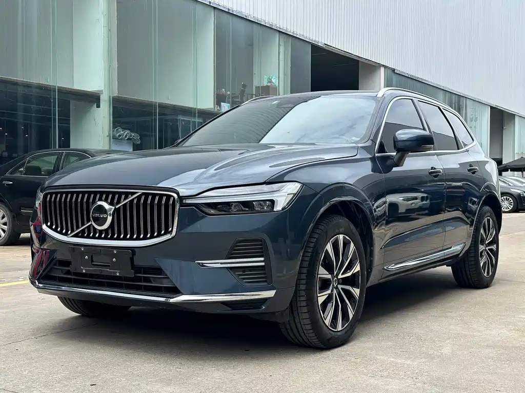 Volvo XC60 2022