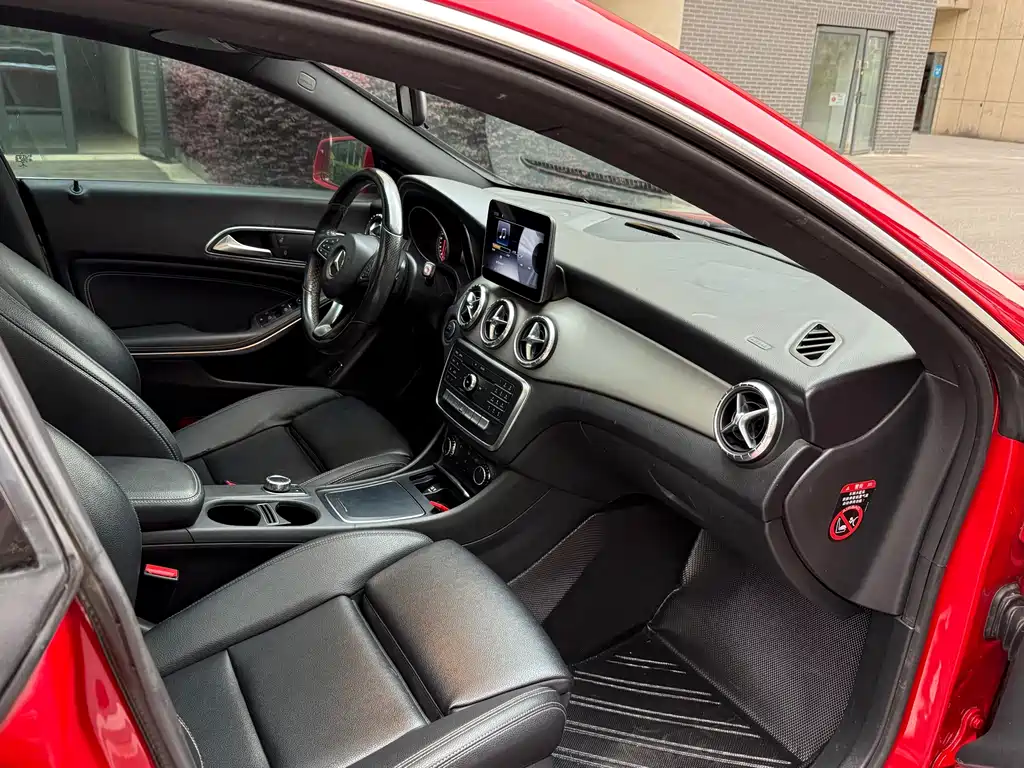 Mercedes-Benz CLA 2018 — фото 8
