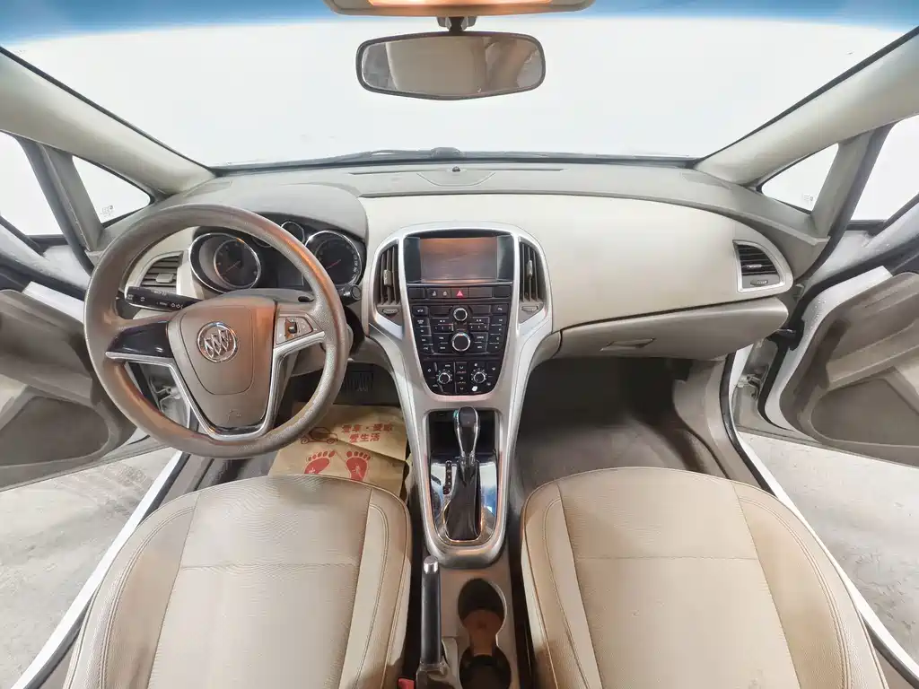 Buick Excelle GT 2013 — фото 9