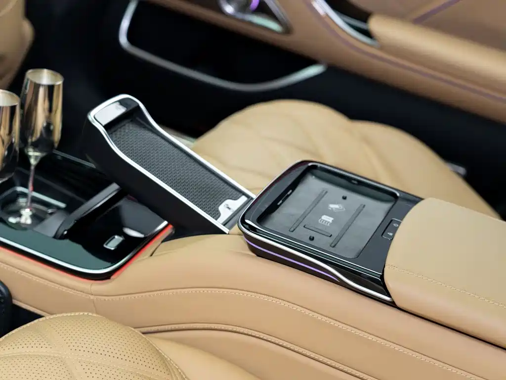 Mercedes-Benz Maybach S-Class 2023 — фото 16