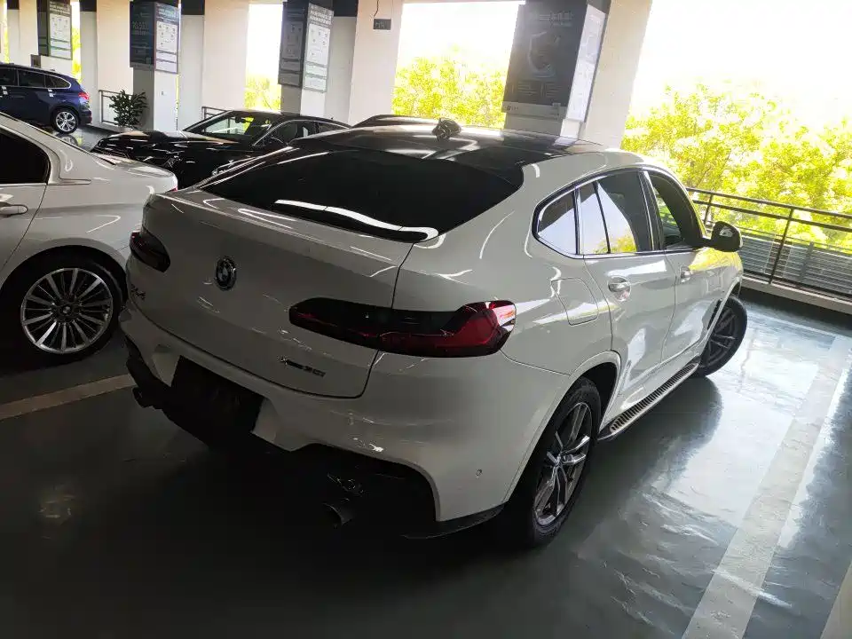 BMW X4 2020 — фото 9