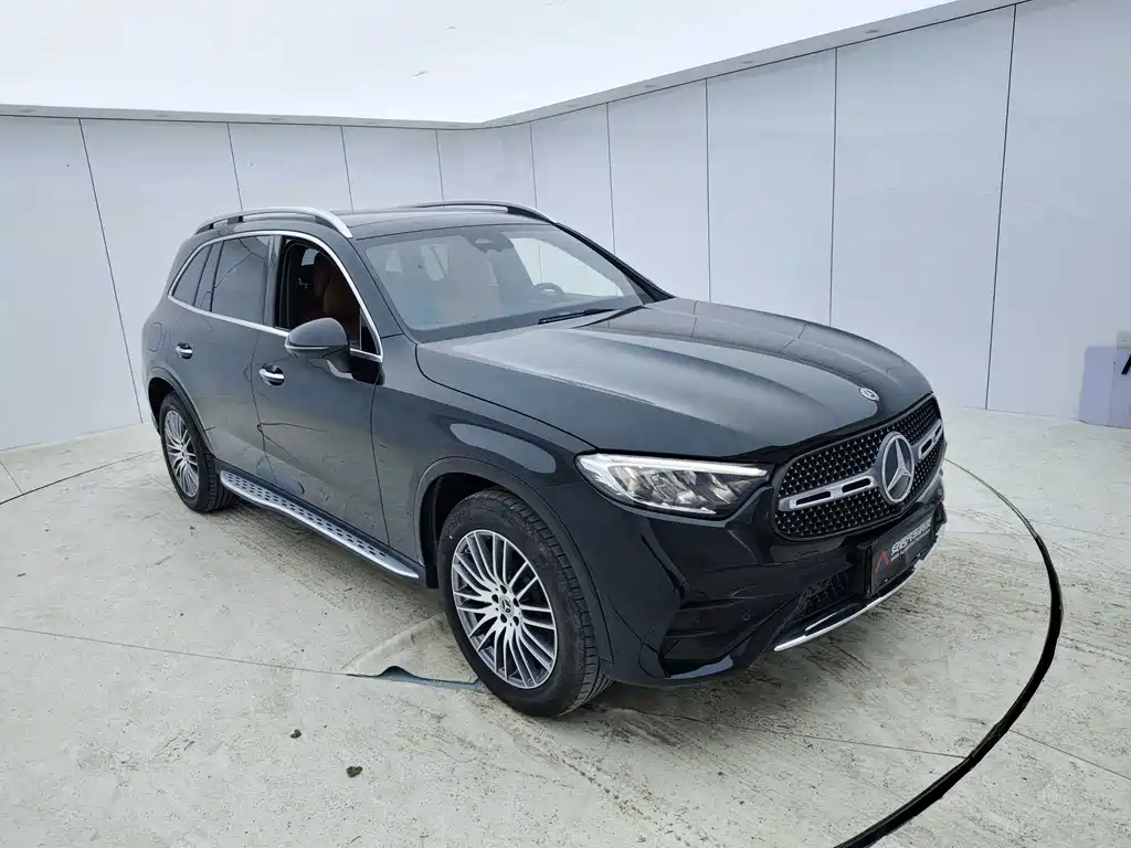Mercedes-Benz GLC 2023