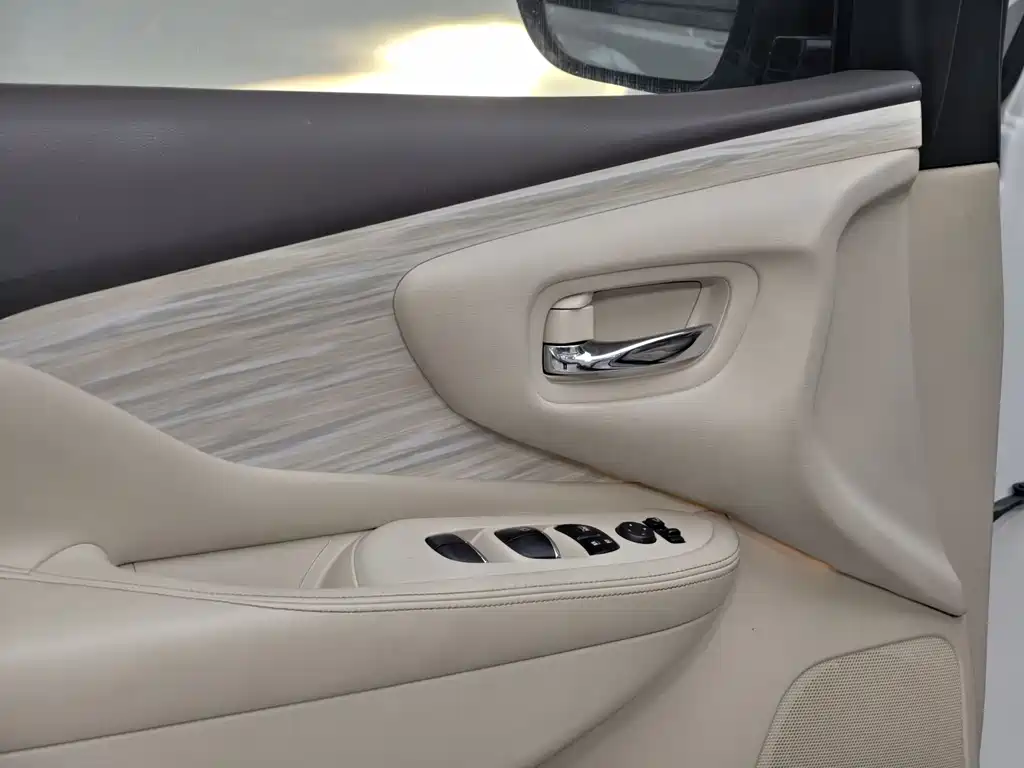 Nissan Murano 2016 — фото 14