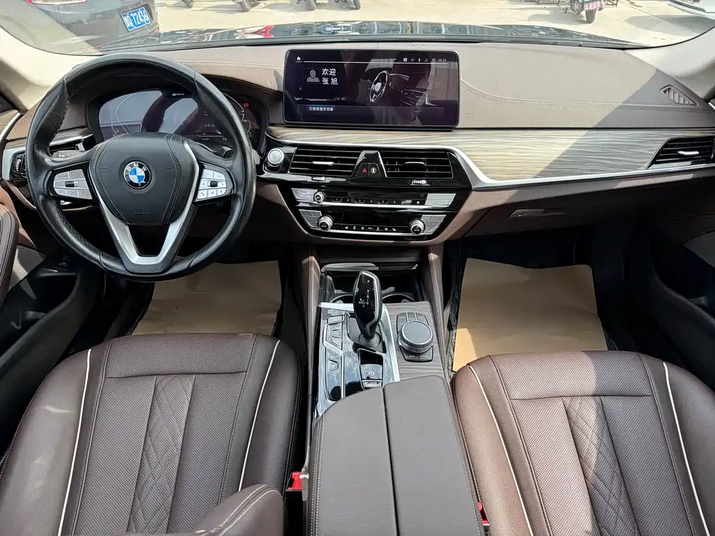 BMW 5 Series New Energy 2021 — фото 16